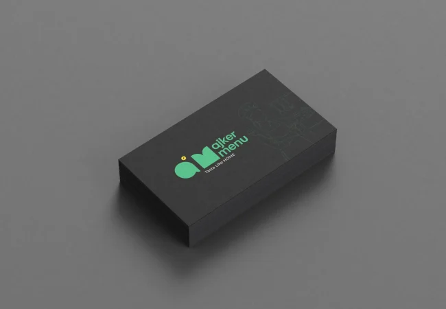 Us_Business_Card_Mockup_1